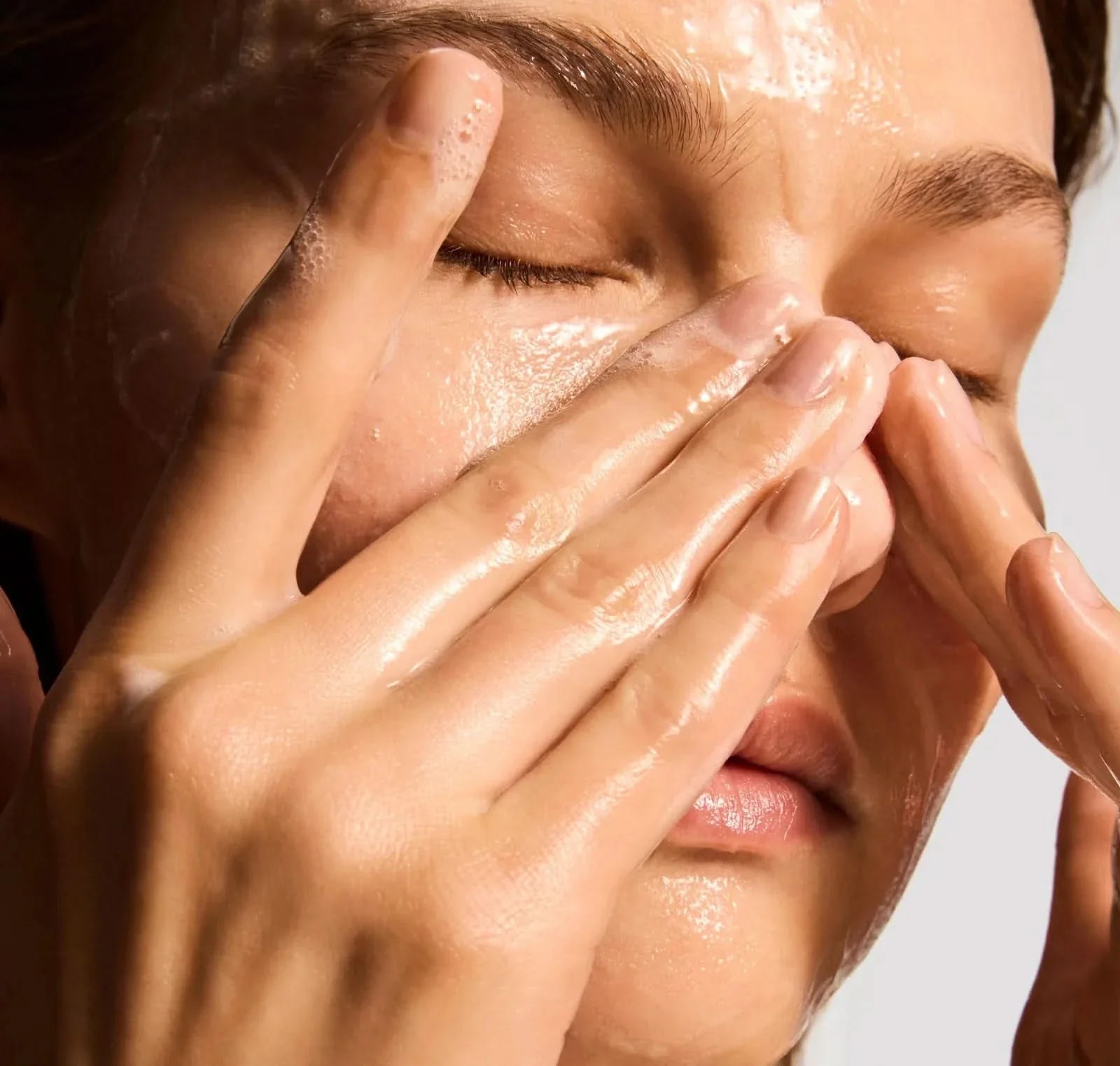 Cleansing Complex 180ml - Image 3